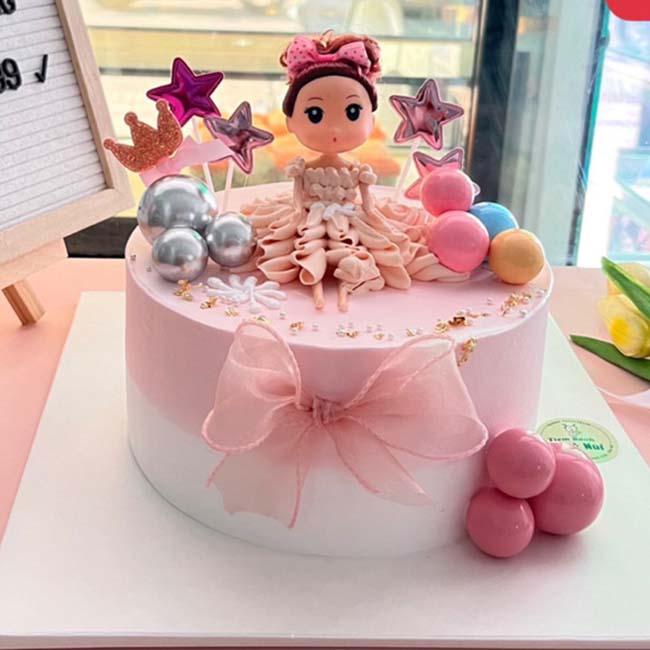 Bánh sinh nhật công chúa màu hồng 2