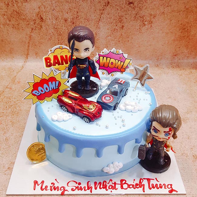 Bánh sinh nhật cho bé trai hình siêu anh hùng 5