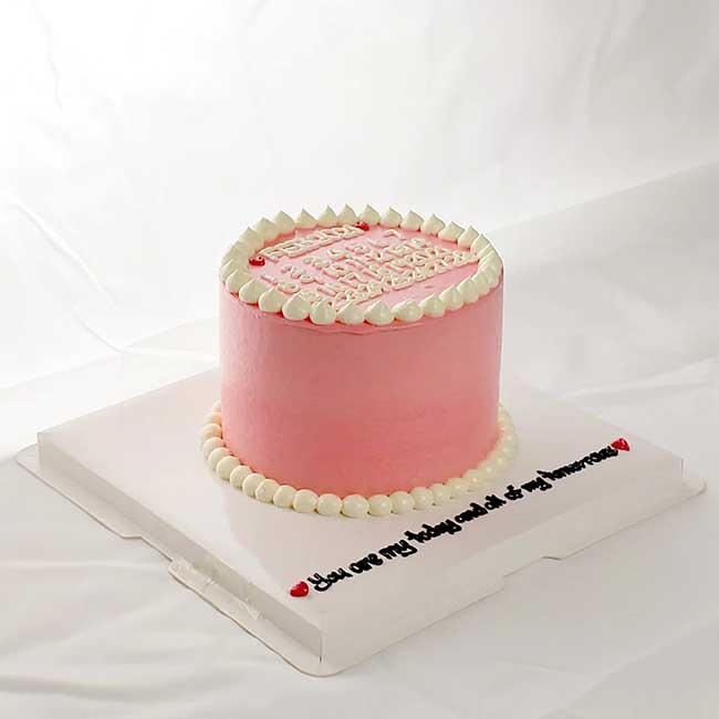 Bánh sinh nhật màu hồng đơn giản 4