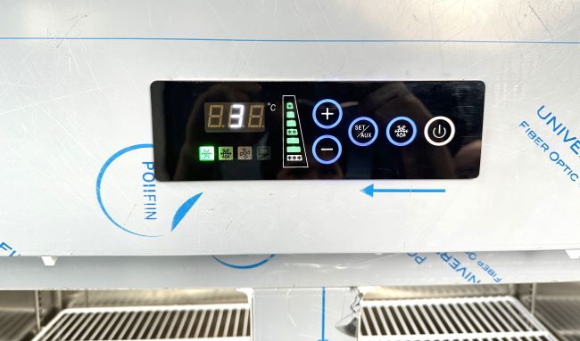 Bảng điều khiển tủ đ&ocirc;ng