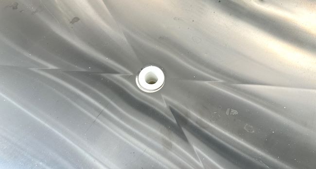 Lỗ tho&aacute;t nước tủ đ&ocirc;ng